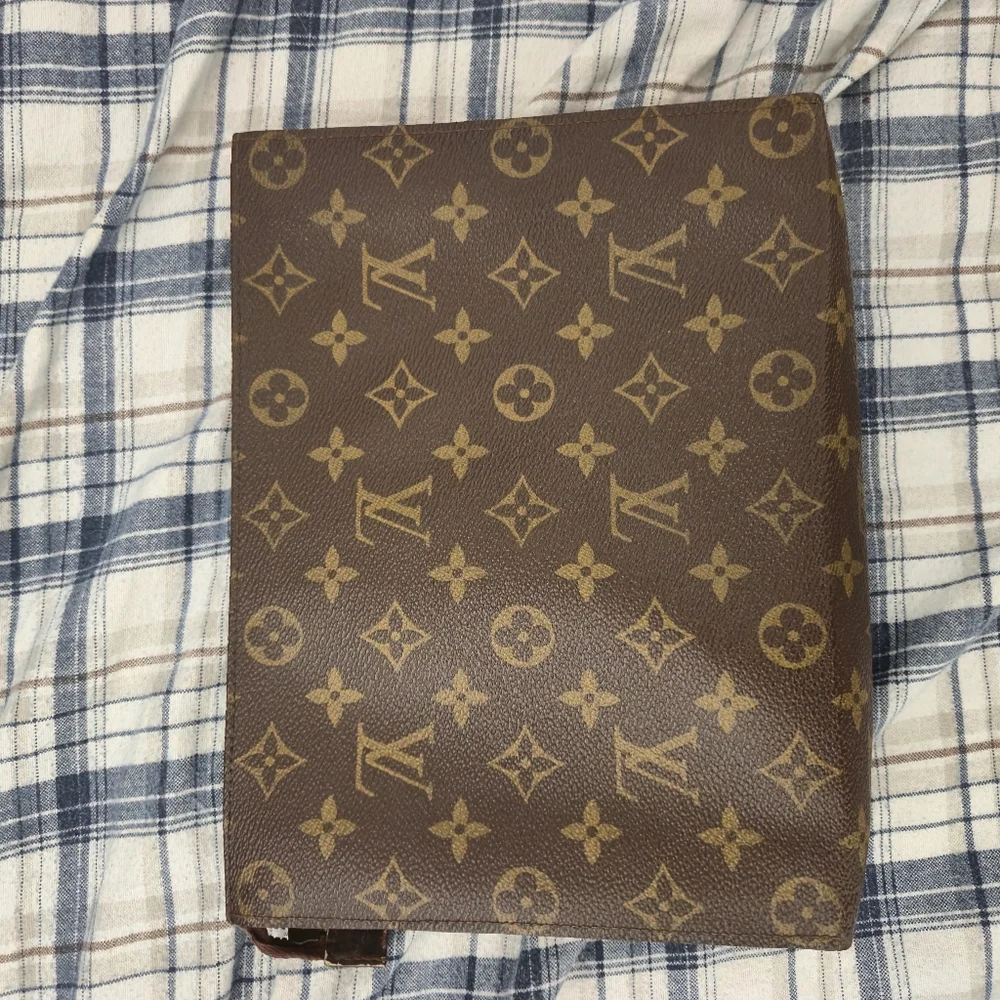 Louis Vuitton vintage toiletry